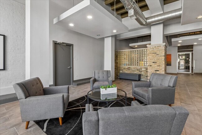 Foto del edificio - 1225 W Morse Ave
