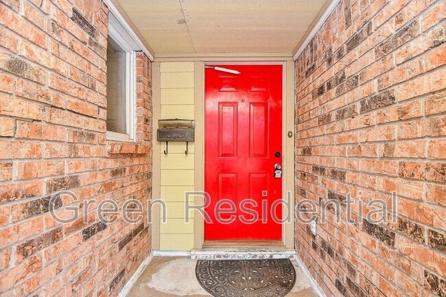Building Photo - 10414 Winding Trail Rd