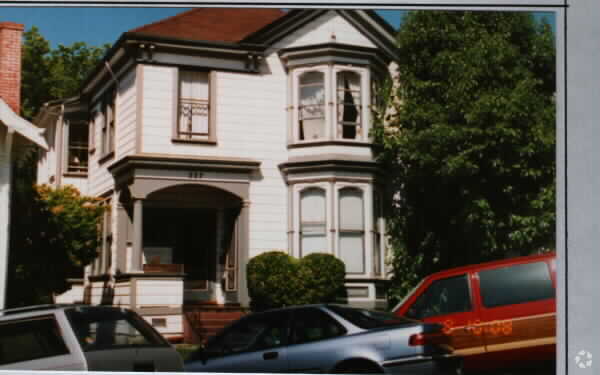 Foto del edificio - 227 Kentucky St