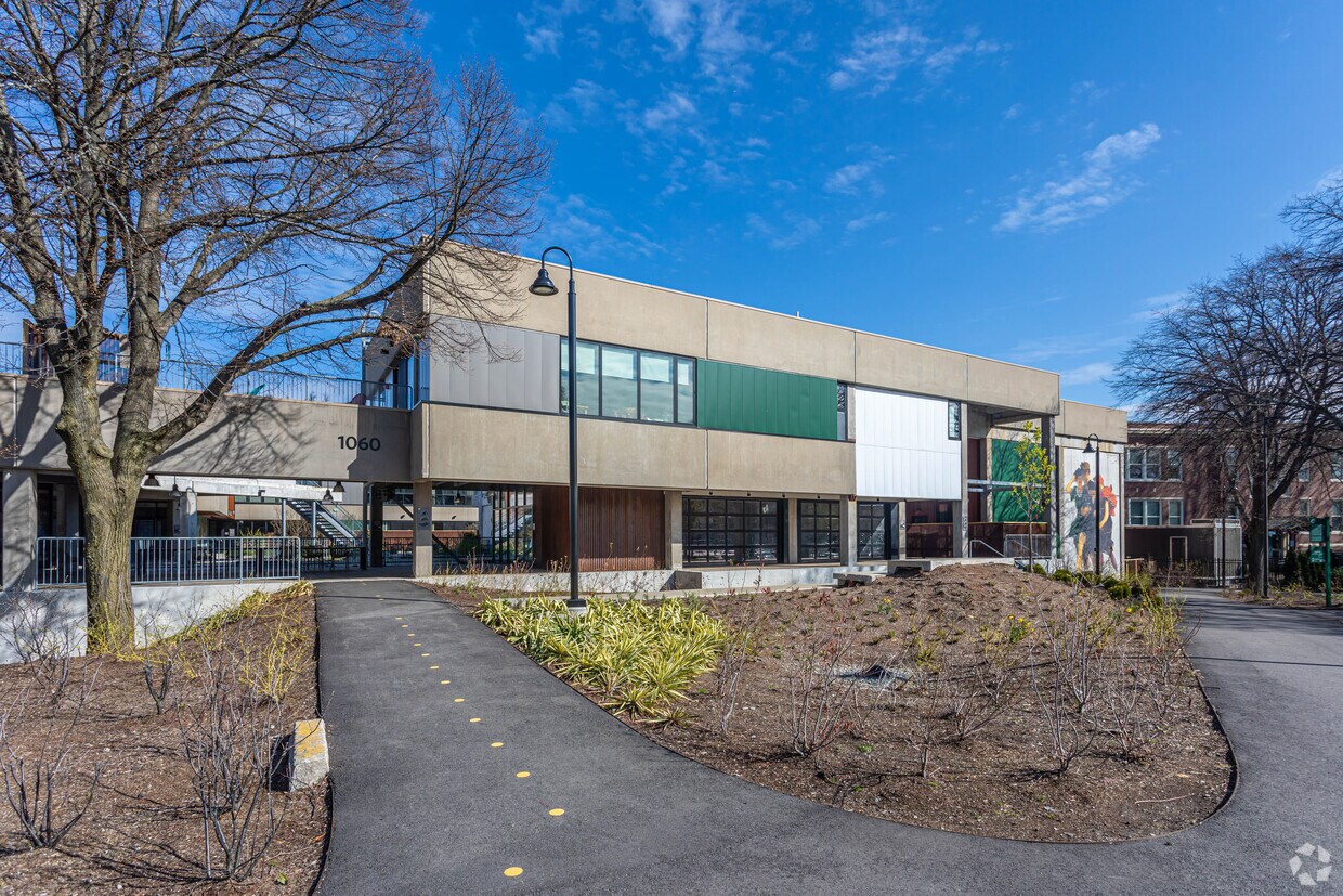 Primary Photo - Powder House Commercial Space