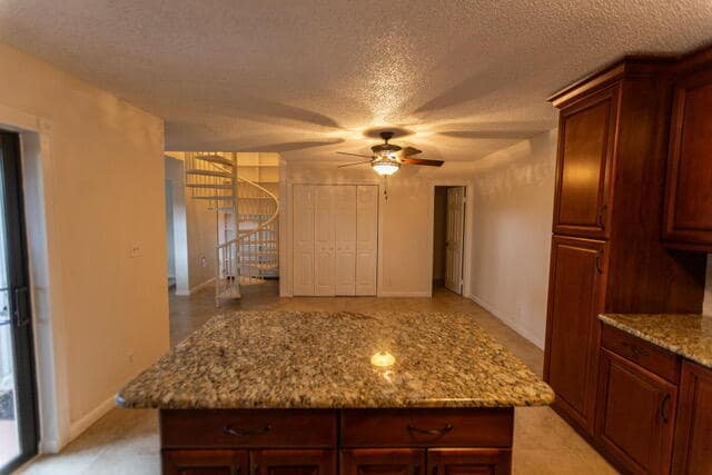 Foto del edificio - 2060 SW 90th Ave