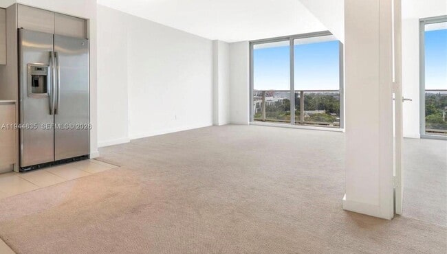 Foto del edificio - 4250 Biscayne Blvd