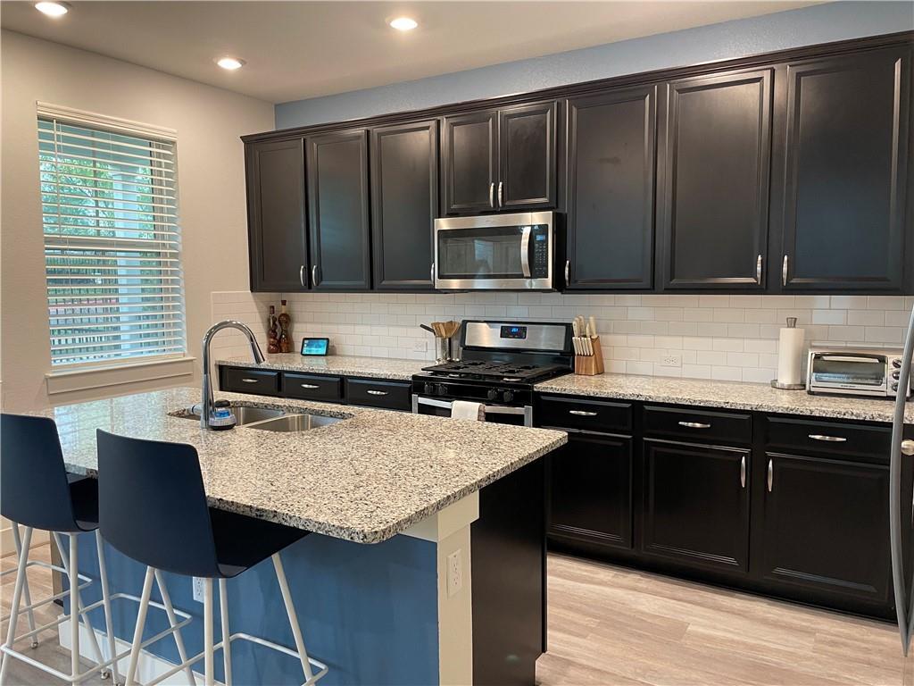 Foto principal - 7105 Silver Star Ln