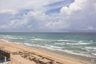 Building Photo - 3546 S Ocean Blvd