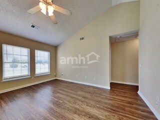 Building Photo - 88 Dovetail Cir