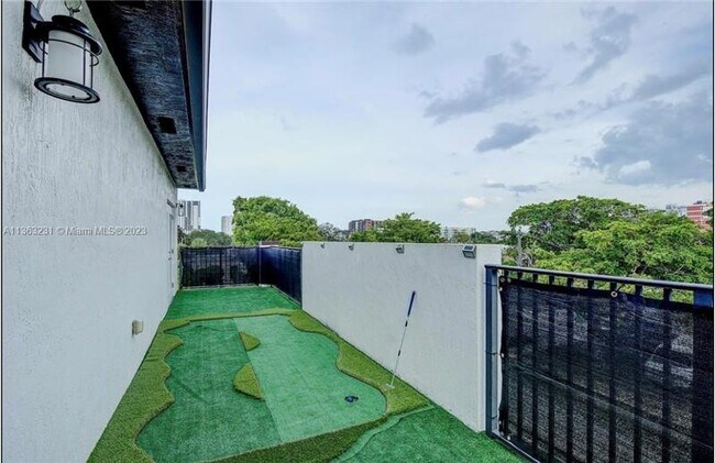 Foto del edificio - 801 NW 1st Ave