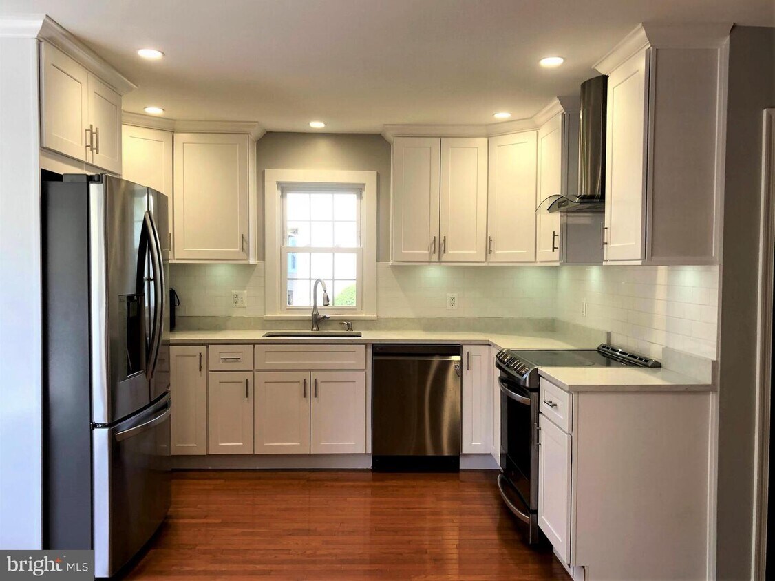 9408 Delancey Dr, Vienna, VA 22182 House for Rent in Vienna, VA