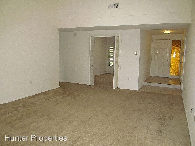Building Photo - 7114 Columbine Dr