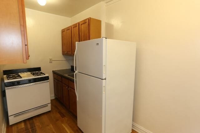 Foto del edificio - 430 W Roscoe St