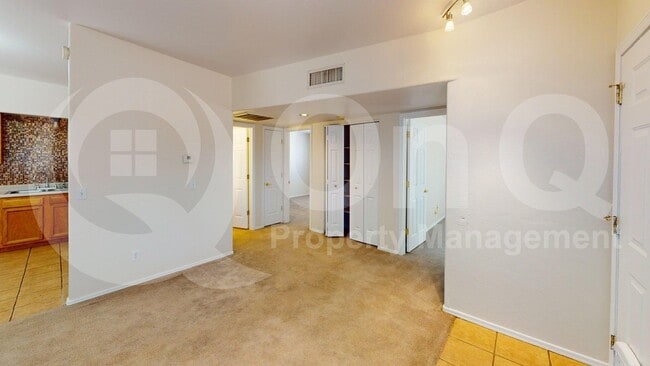 Building Photo - 4009 N Stone Ave