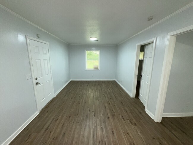 Foto del edificio - 1351 Maria Dr