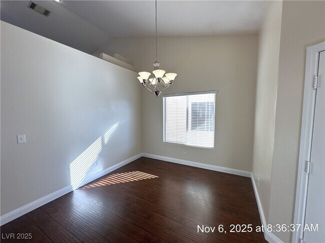 Foto del edificio - 6052 Annmillie Ave