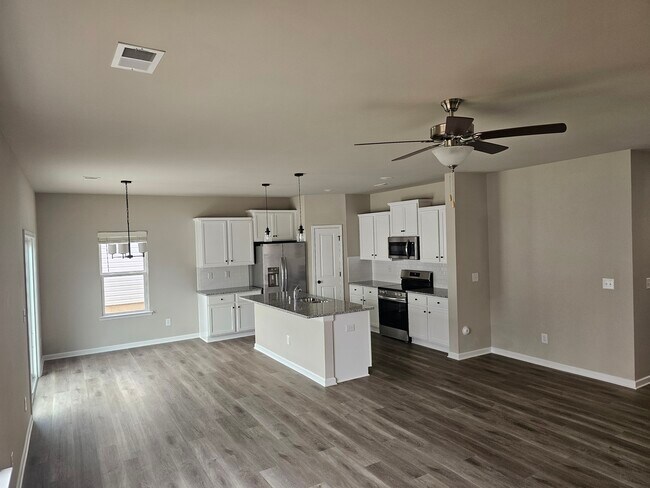 Foto del edificio - 4220 Stoneygreen Ln