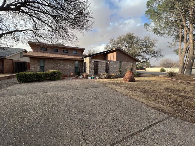 Foto del edificio - For Lease - 6347 Mecca - Odessa, TX