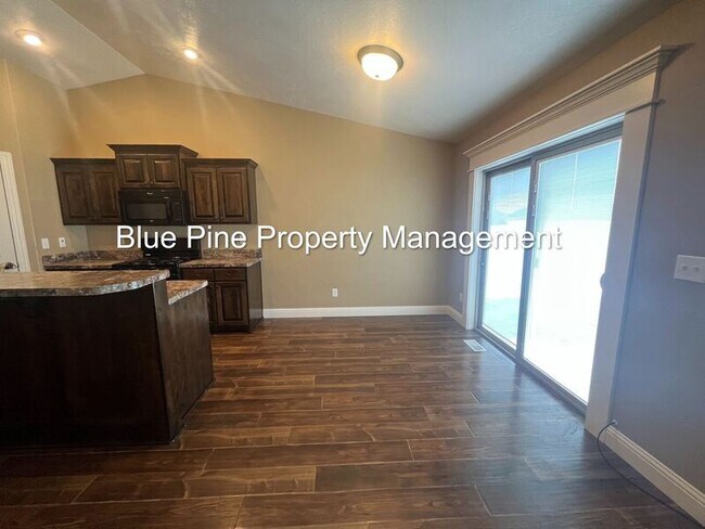 Building Photo - 4957 Remember Dr