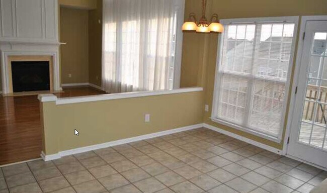 Building Photo - 7631 Silver View Ln