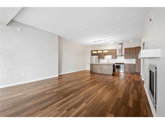 Building Photo - 497 S Marquette Ave