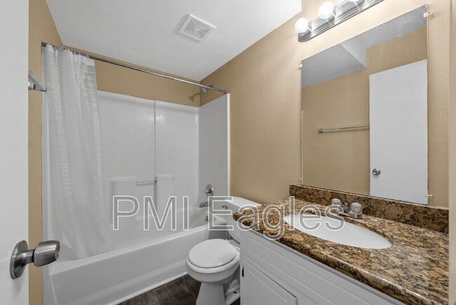 Foto del edificio - 3284 Tower Dr