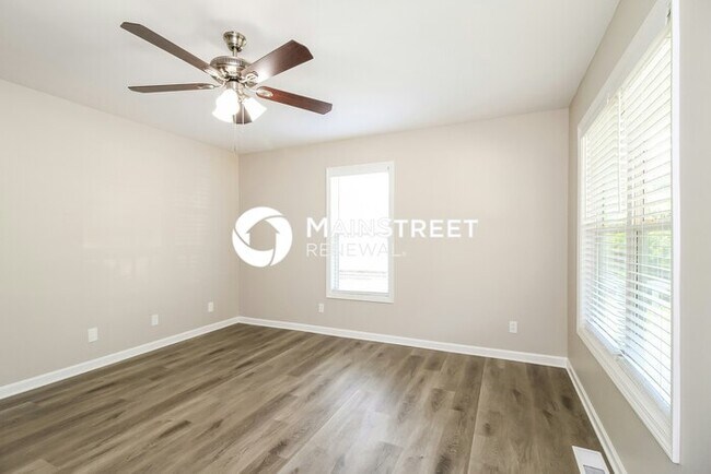 Building Photo - 3 Bedroom Pet-Friendly Home in Winston-Sal...
