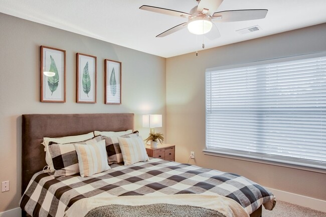 2 Bedroom - 2 Bed / 2 Bath - 988 Sq.Ft. - The Legends on the Park Apartments