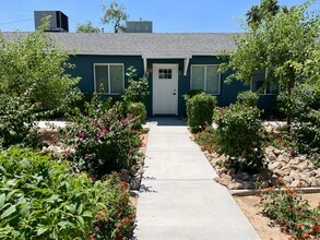 Building Photo - 833 E Turney Ave