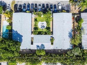 Building Photo - 2201 NE 14th Ave