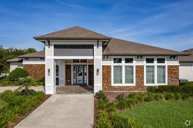 Building Photo - Atwater Apartments