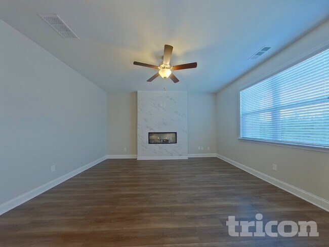 Foto del edificio - 80 Leyland Ct