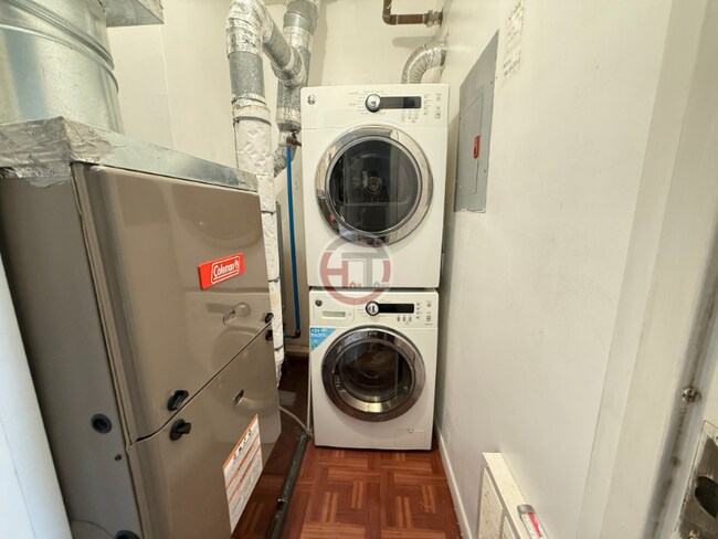 Foto del edificio - 227 Admiral Ln