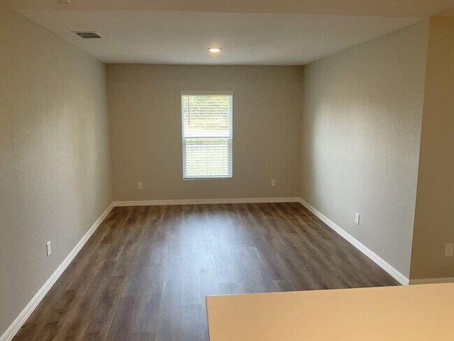 Building Photo - 16154 Galiano Ct