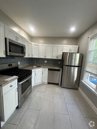 Building Photo - 36 Mahl Ave
