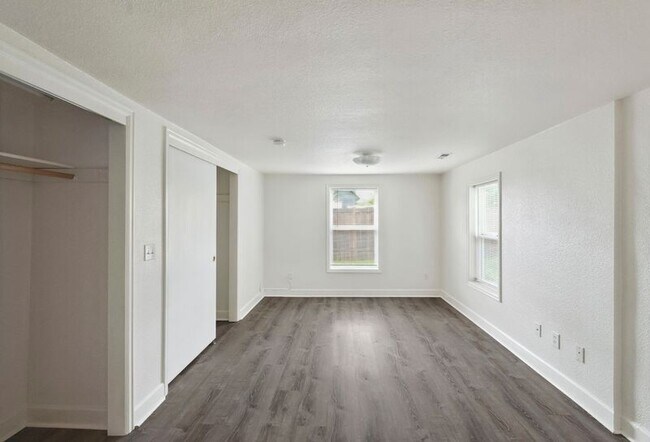 Foto del edificio - 6310 NE Skidmore St