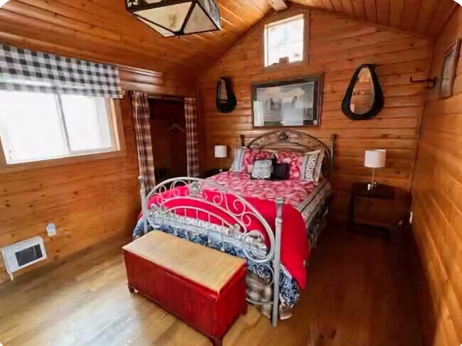 Foto del edificio - 135 Hideaway Dr