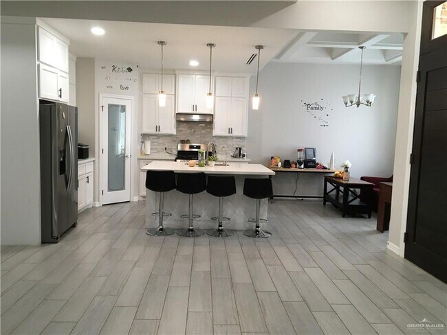 Foto del edificio - 3705 Sherman St