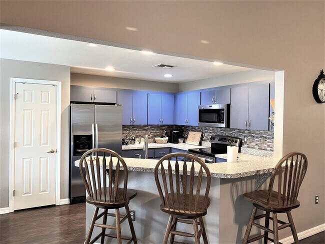 Building Photo - 4635 Great Blue Heron Dr