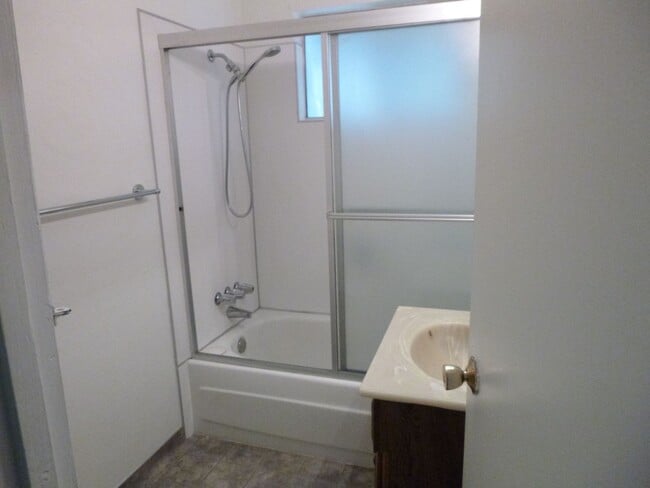 Building Photo - 0819