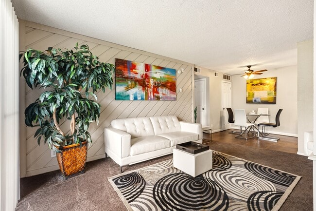 Building Photo - Avondale Apartment Homes