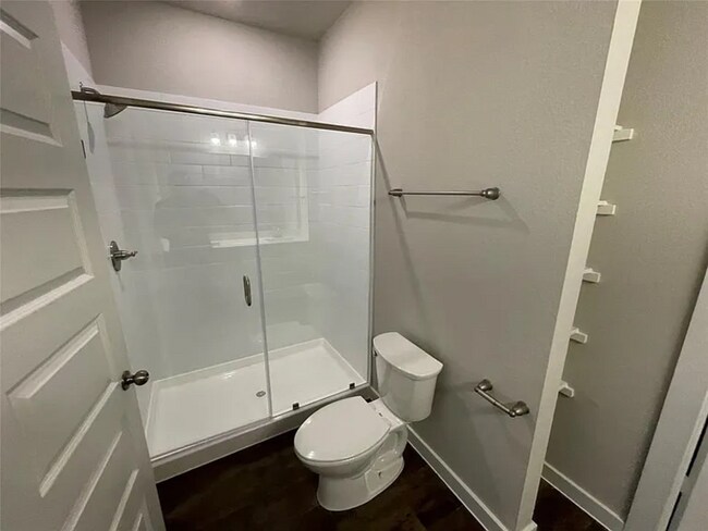 Foto del edificio - 9807 Grosbeak Ln