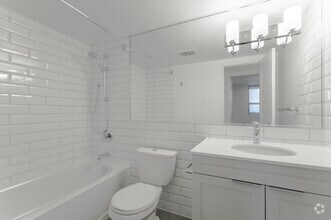 2BR, 1BA - 1106SF - Bathroom - 2450 & 2460 Weston Rd