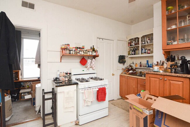 Building Photo - 1526 N Elston Ave