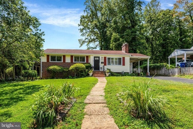 Building Photo - 6903 Fern Ln