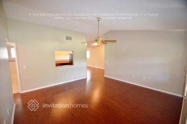 Building Photo - 12095 73rd St