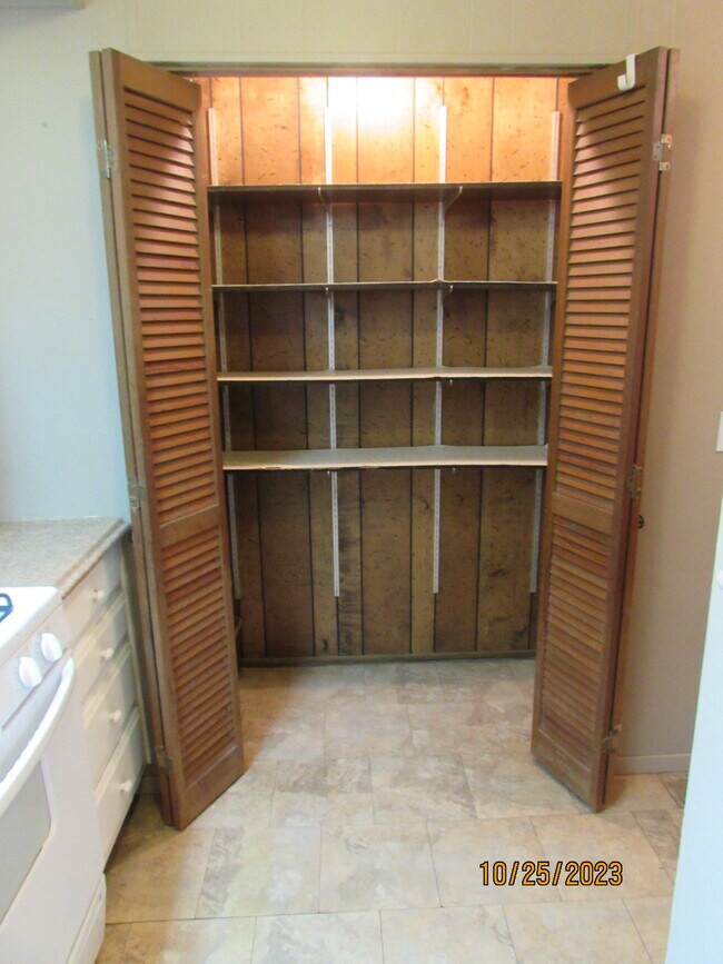 Building Photo - 1018 FM 812 Farm to Market