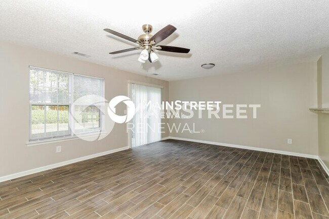 Building Photo - 4 Bedroom Pet-Friendly Home in Morrow, GA with Main Street Renewal