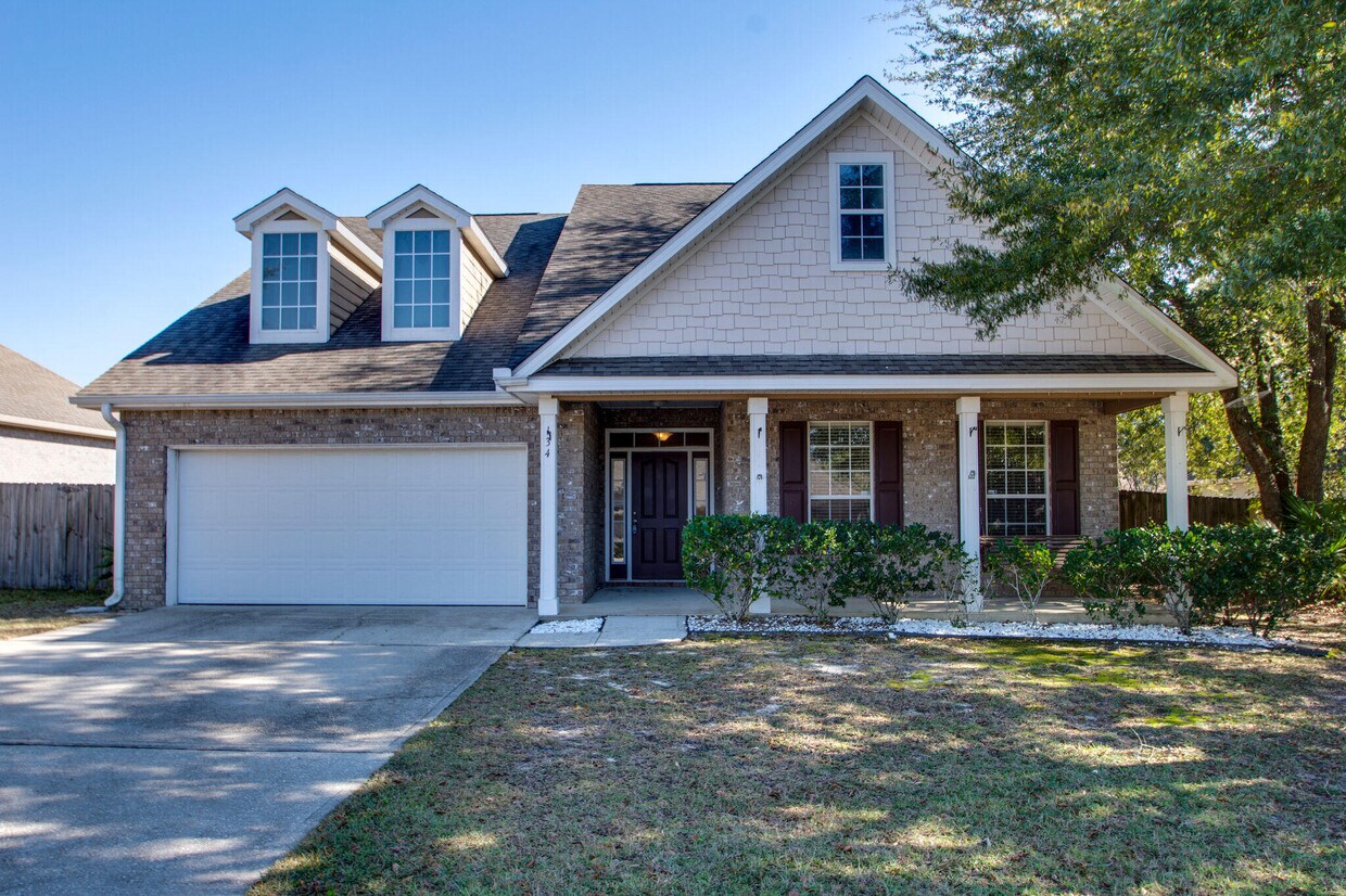 Foto principal - 134 Crab Apple Ave
