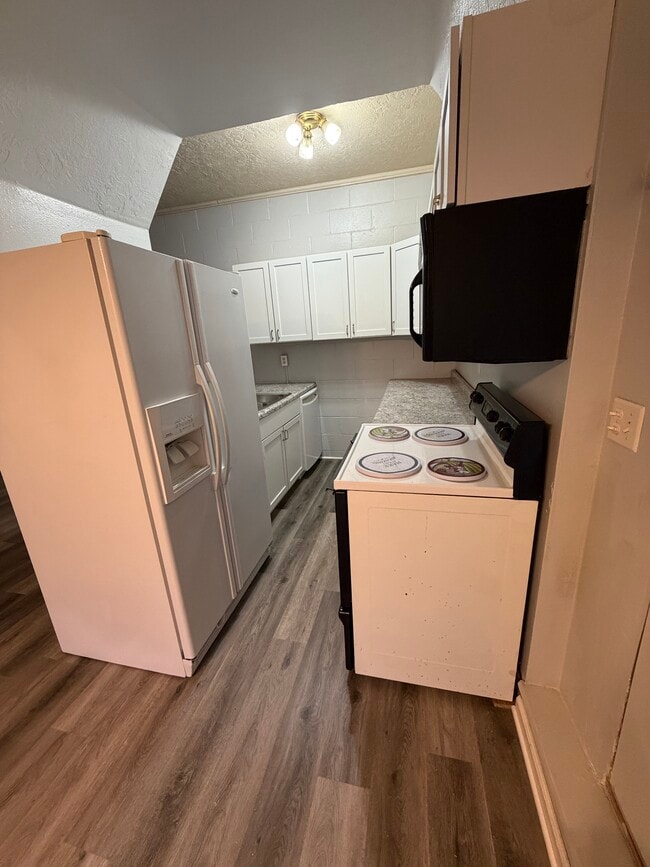 Foto del edificio - 2612 Marshall Ave