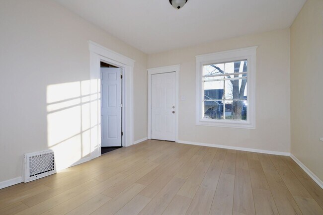 Foto del edificio - $500 off first months rent!! Modern 3 Bedr...