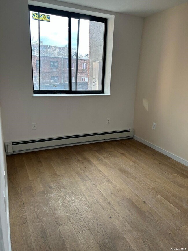 Building Photo - 132-22 41st Rd