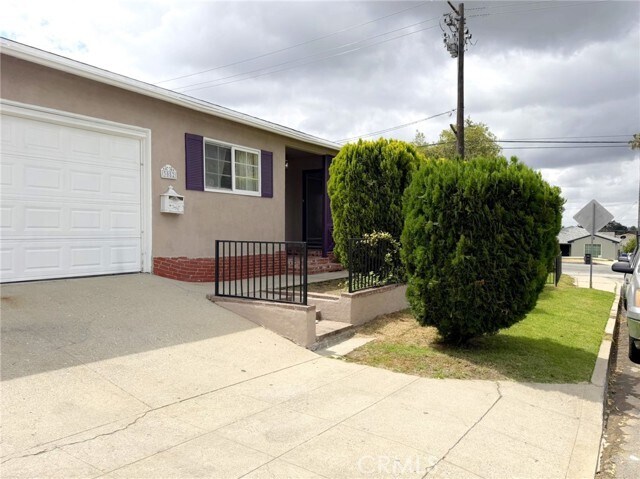 Foto del edificio - 3082 Thurin Ave