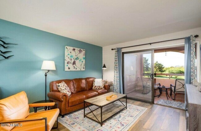 Foto del edificio - 4303 E Cactus Rd
